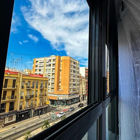 Alojamiento Valencia公寓 外观 照片